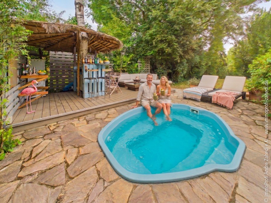 kleine Pool + Poolbar Einfamilienhaus Reinheim