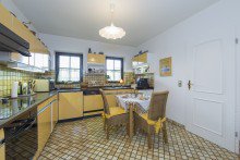 K�che Freistehendes Einfamilienhaus mit ELW in M�hltal +VERKAUFT+