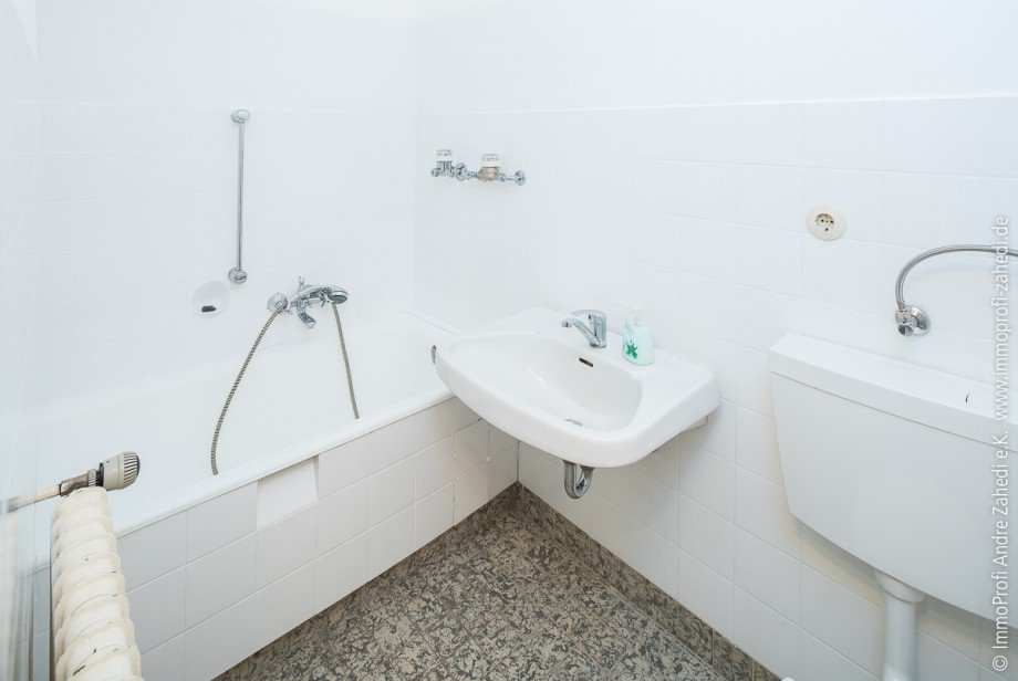 Badezimmer Erdgeschosswohnung Darmstadt-Eberstadt