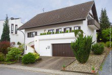 Ihr Domizil in M�hltal Freistehendes Einfamilienhaus mit ELW in M�hltal +VERKAUFT+