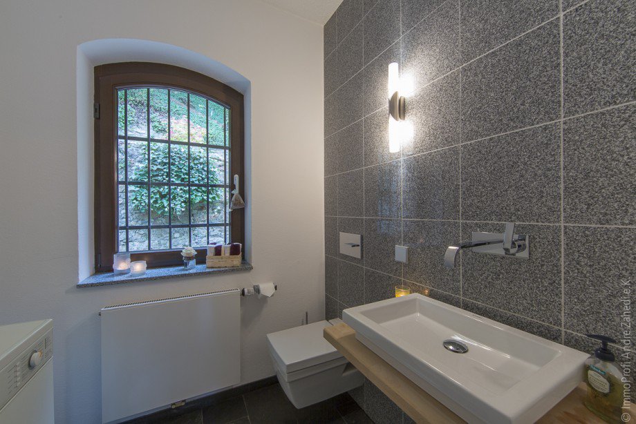 G�ste WC Einfamilienhaus Seeheim-Jugenheim