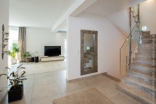 Diele Exklusive Doppelhaush�lfte mit Garage in M�hltal +VERKAUFT+