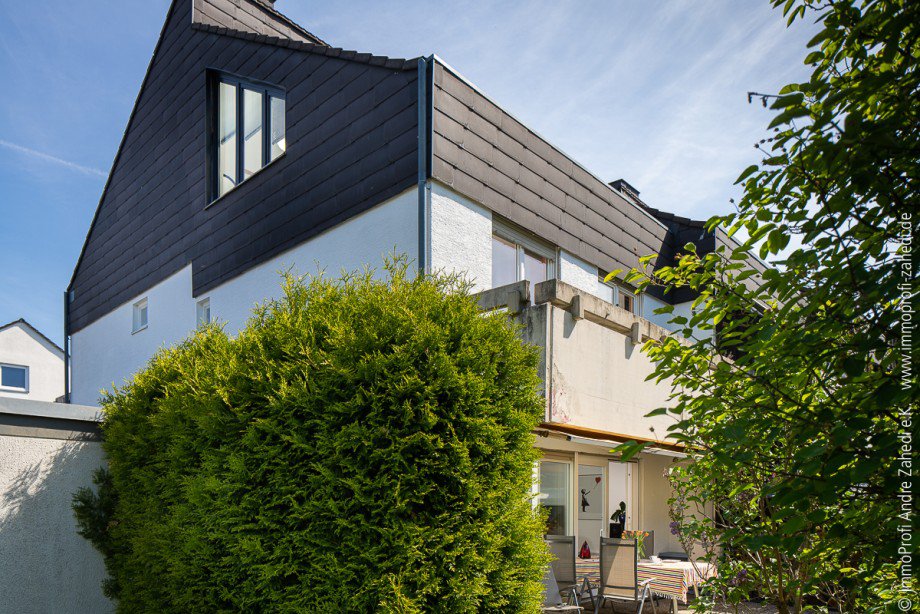 Seitenansicht Reihenendhaus Seeheim-Jugenheim
