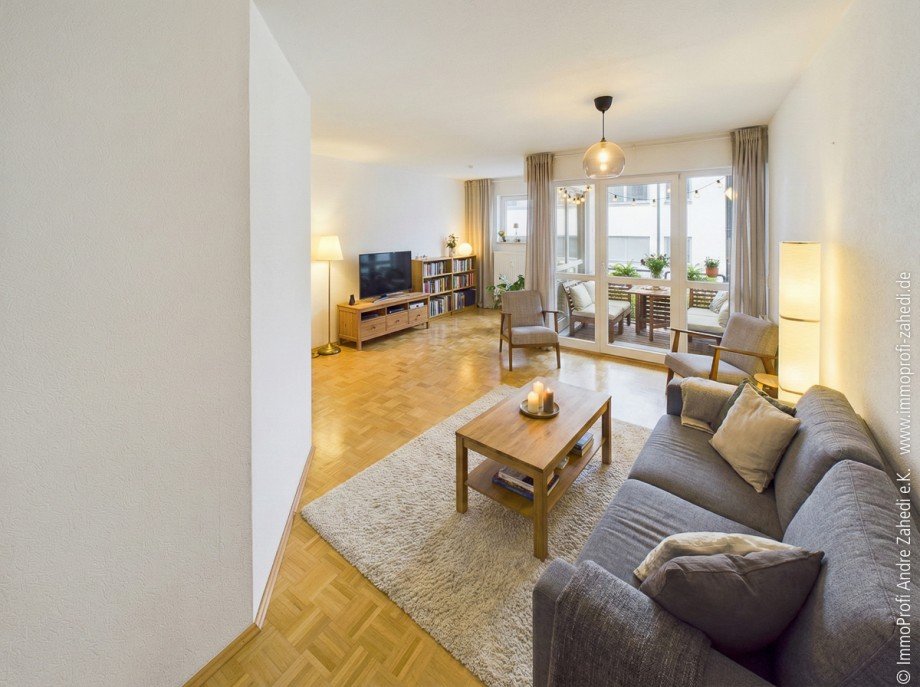 Wohn- un Esszimmer-5 Etagenwohnung Darmstadt