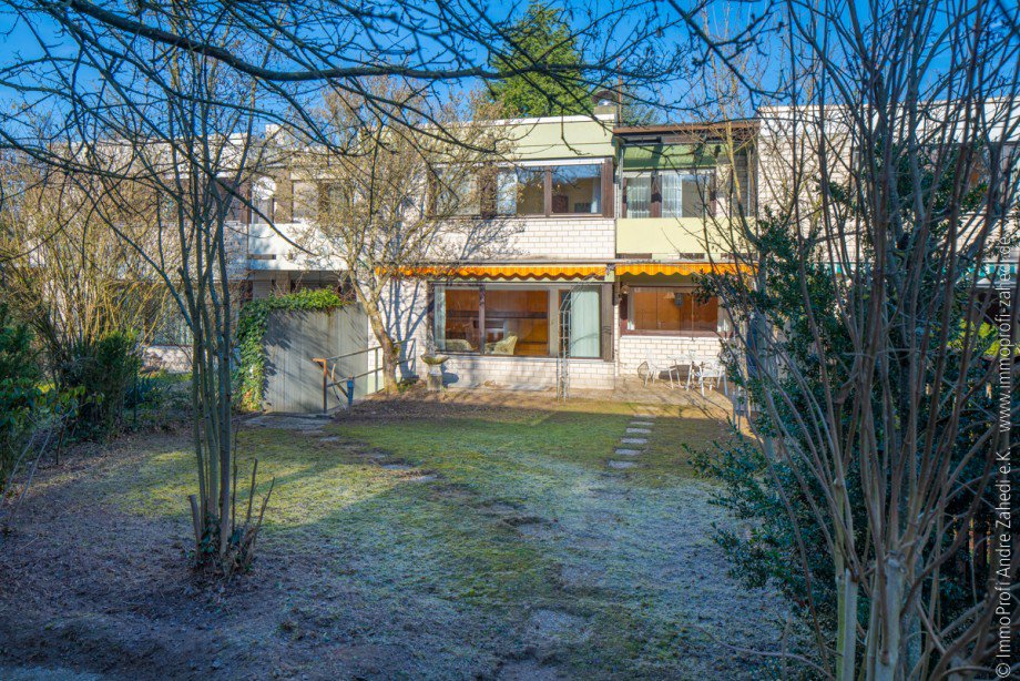 Blick vom Garten Einfamilienhaus Darmstadt / Kranichstein