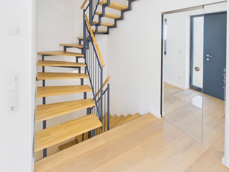 Treppenhaus Doppelhaush�lfte M�hltal / Trautheim