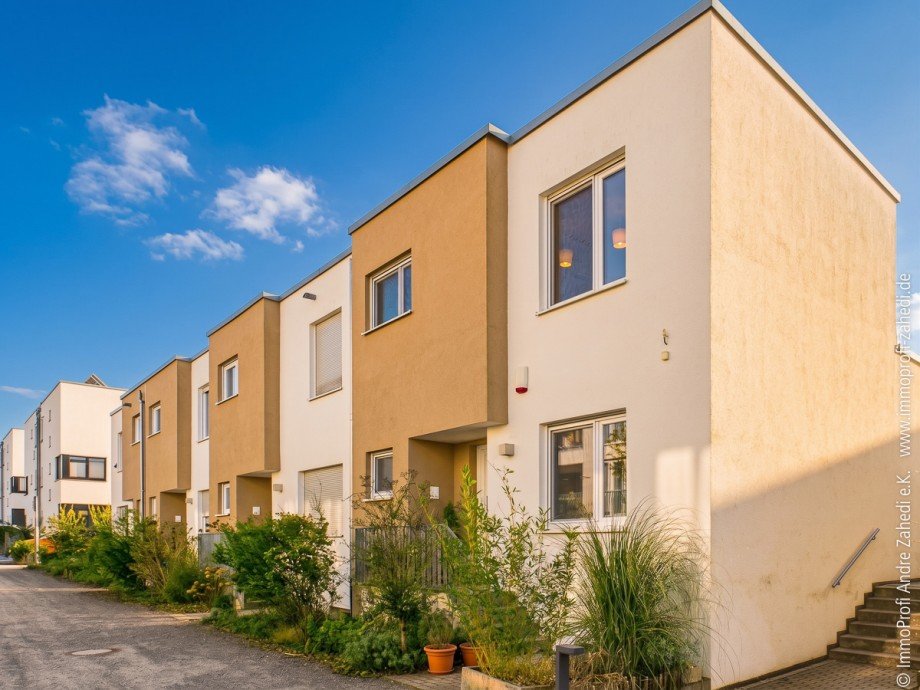 Hausansicht Reiheneckhaus Darmstadt-Edelsteinviertel