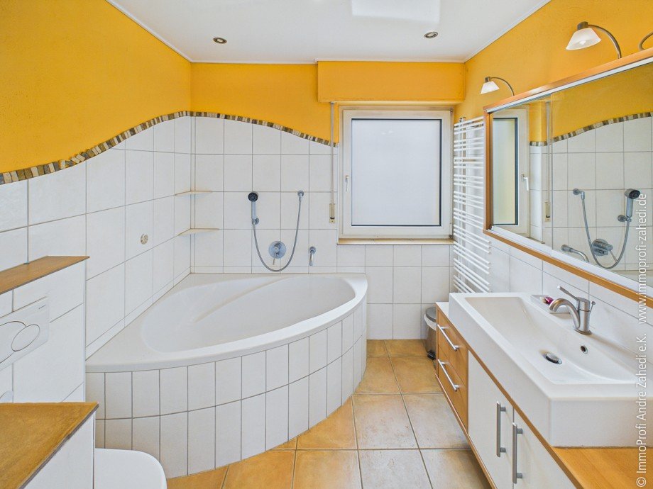 Badezimmer im OG Einfamilienhaus M�hltal / Nieder-Ramstadt