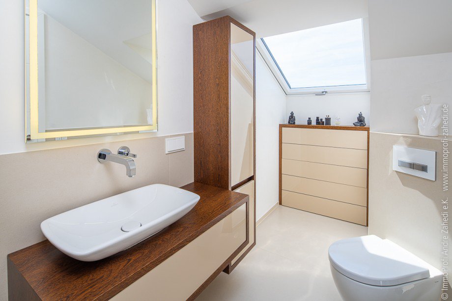 Duschbad im DG Einfamilienhaus Gro�-Zimmern