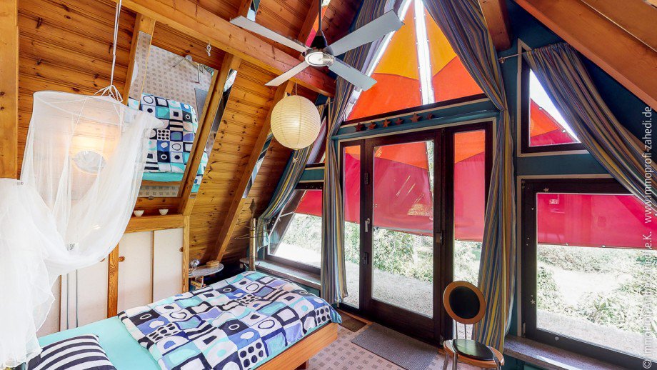 Zimmer im DG Einfamilienhaus Darmstadt