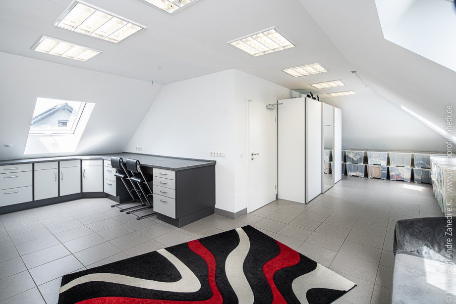 Hobbyraum (Homeoffice) im DG Einfamilienhaus Gernsheim