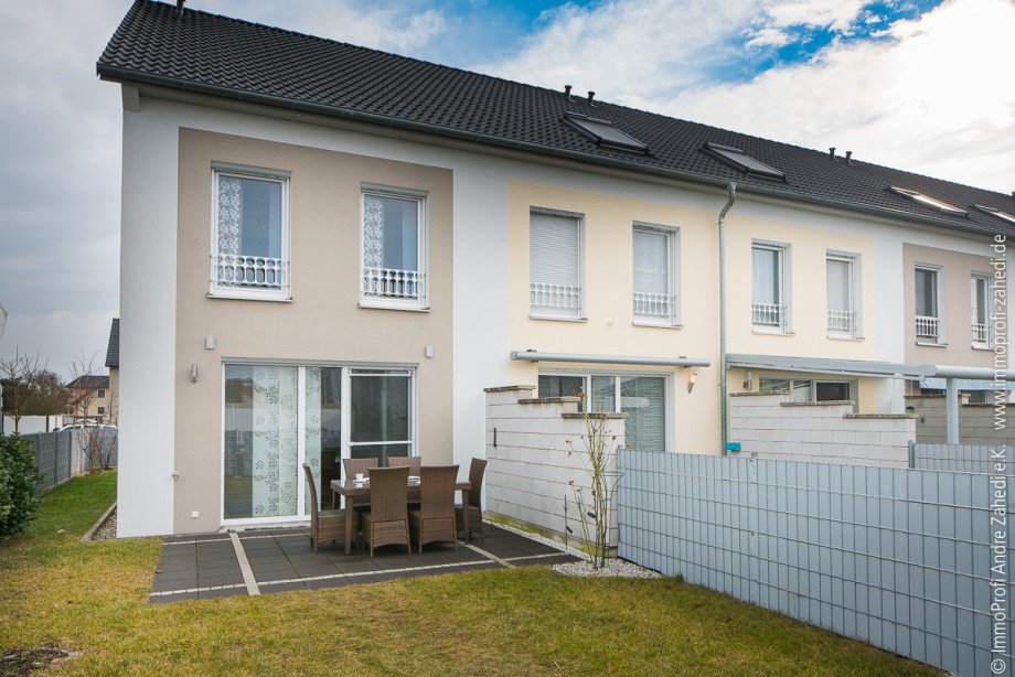 Blick vom Garten Reihenendhaus Weiterstadt