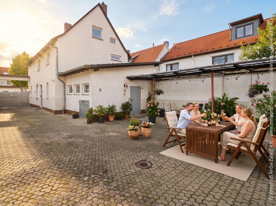 Innenhof Zweifamilienhaus Darmstadt / Eberstadt
