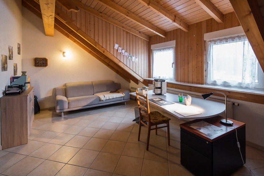 Zimmer im DG Reihenmittelhaus Riedstadt-Erfelden