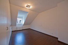 Schlafzimmer mit Einbauschrank 3 1/2-Zimmer-Dachgeschoss-ETW in Darmstadt-Bessungen +VERKAUFT+