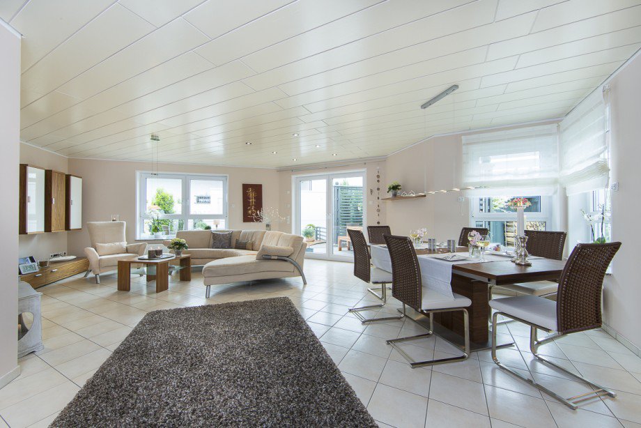 Wohn- und Esszimmer Doppelhaush�lfte Dieburg