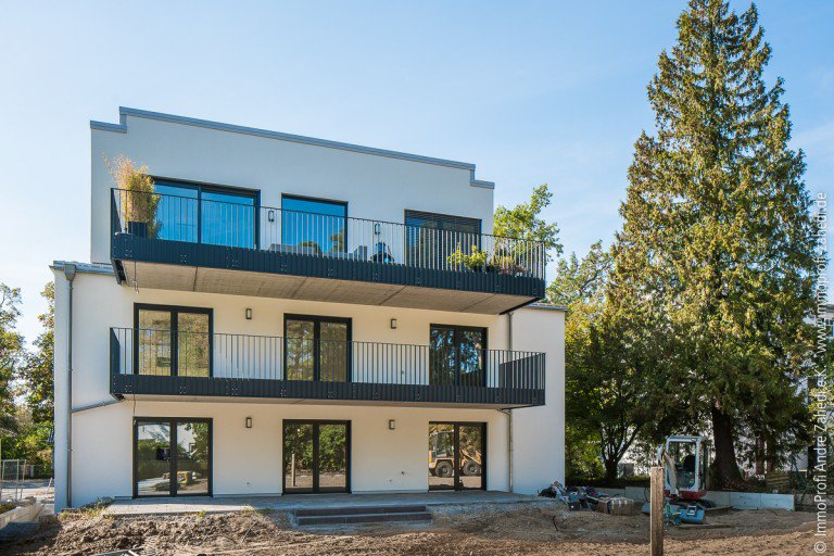 Blick vom Garten Darmstadt Etagenwohnung 4-Zimmer-Mietwohnung (1. Obergeschoss) +VERMIETET+