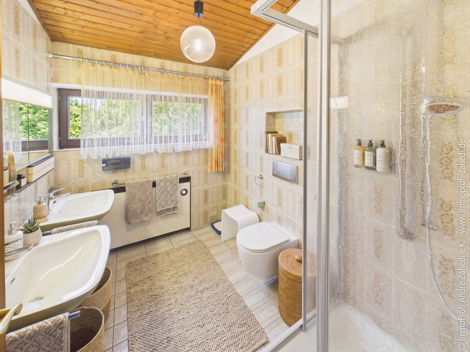 Badezimmer 1 Einfamilienhaus Reinheim