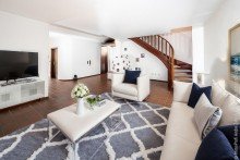 Wohnzimmer Staging Einfamilienhaus mit ELW in M�hltal