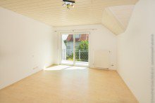 Zimmer im 1. OG Doppelhaush�lfte mit sep. Einliegerwhg. in Dieburg +VERKAUFT+