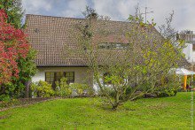 Blick vom Garten Freistehendes Einfamilienhaus mit ELW in M�hltal +VERKAUFT+