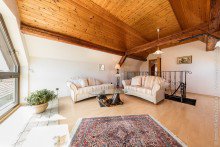 Helles Dachstudio Ehemalige Hofreite f�r 2-3 Generationen in Erzhausen +VERKAUFT+