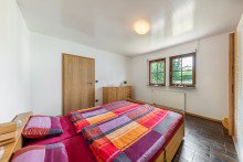 Zimmer im EG Freistehendes 1-2 Familienhaus mit Fernblick +VERKAUFT+