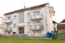 Eingangsansicht 9-Familienhaus in Weiterstadt/OT