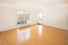 Wohn- und Esszimmer 3-Zimmer-Dachgescho�-ETW mit Balkon in Darmstadt-Eberstadt +VERKAUFT+