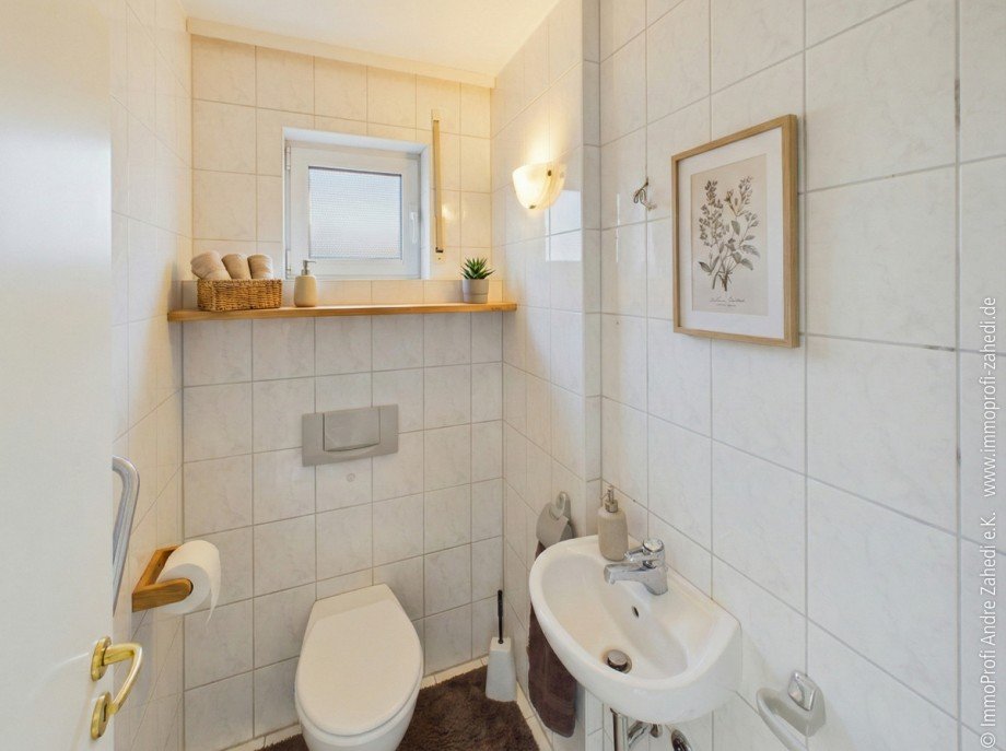 Badezimmer im Souterrain Maisonettewohnung M�hltal