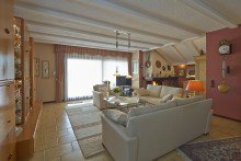 Wohnzimmer mit Kamin Freistehendes Einfamilienhaus mit ELW in M�nster +VERKAUFT+
