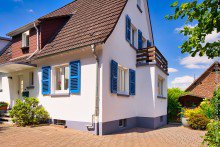 Blick Eingang Charmantes freistehendes Einfamilienhaus in Ro�dorf +VERKAUFT+