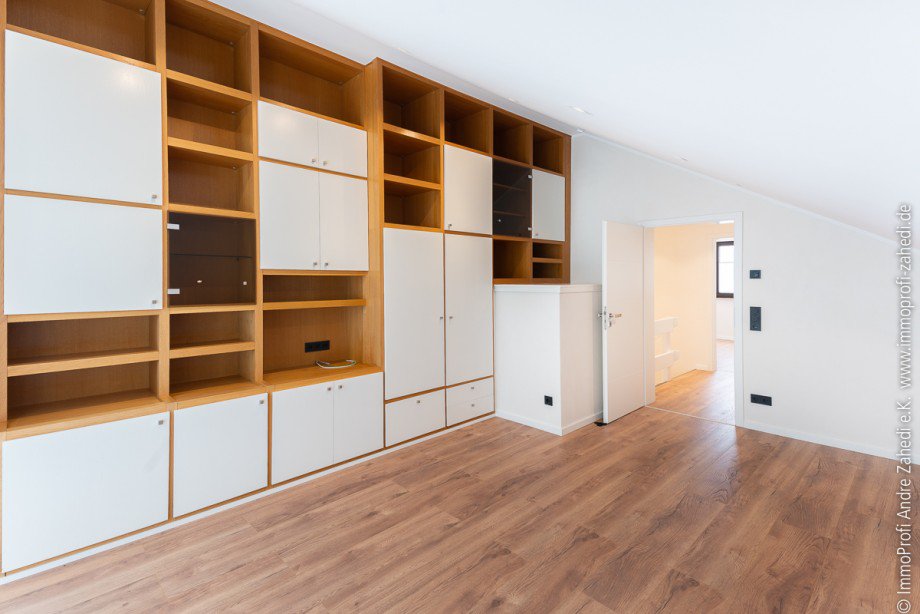 Einbauten inklusive Doppelhaush�lfte Seeheim-Jugenheim