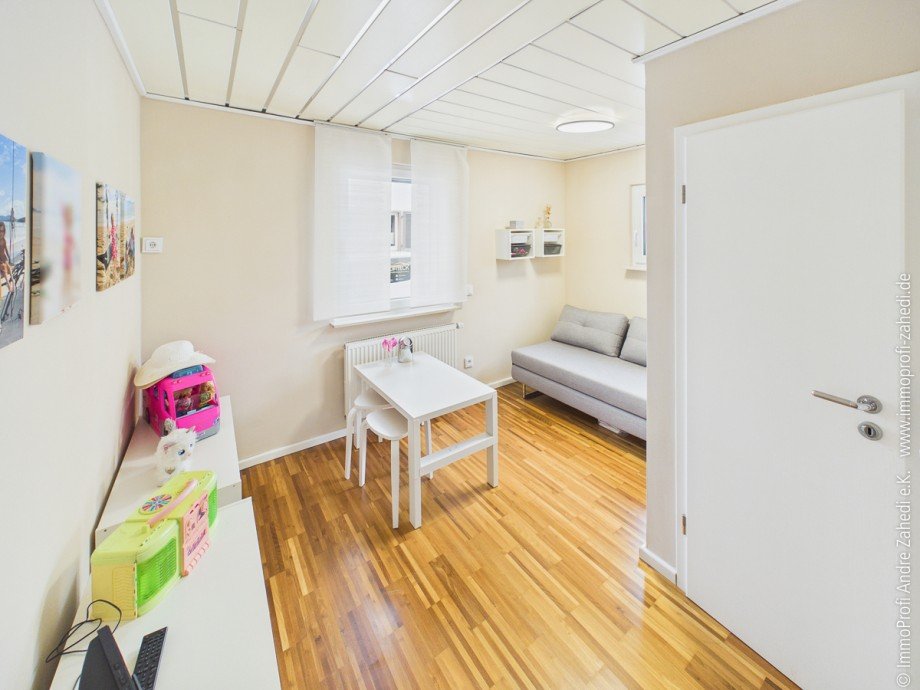 Zimmer im EG Zweifamilienhaus Pfungstadt