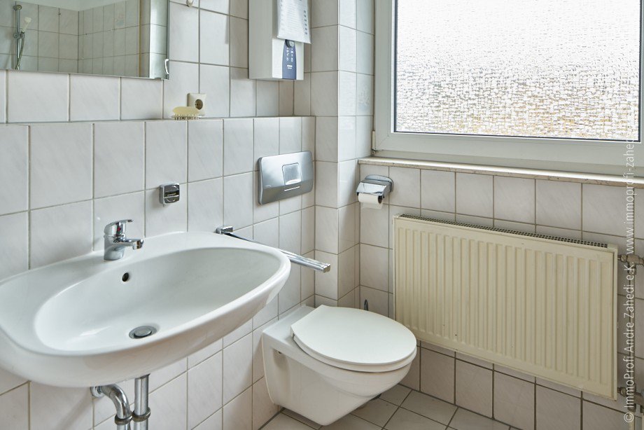 Tageslicht-Duschbad Reihenendhaus Alsbach-H�hnlein