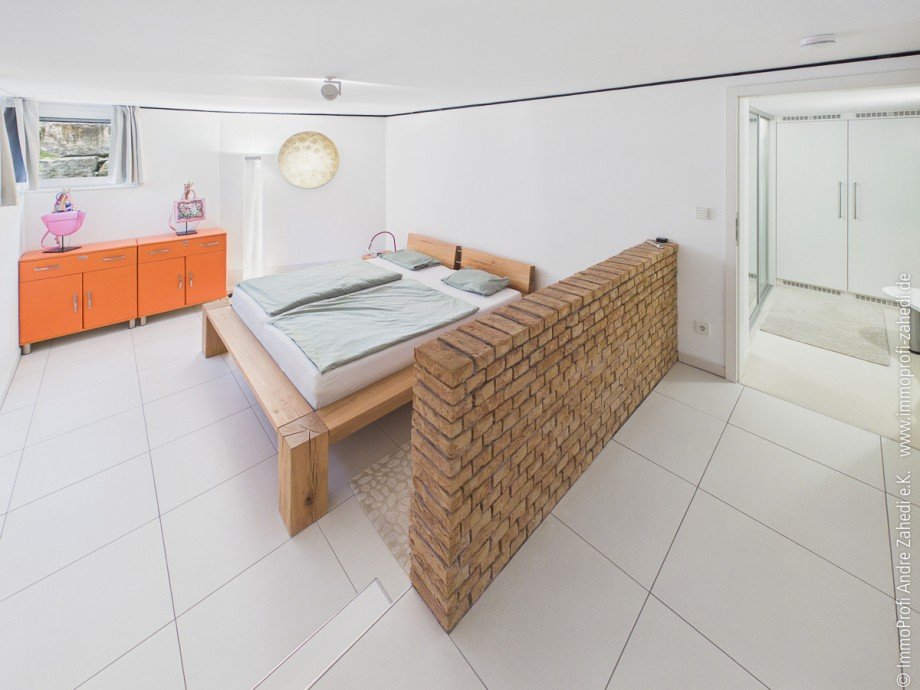 Schlafzimmer im UG Doppelhaush�lfte Weiterstadt / Braunshardt