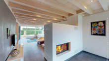 Wohnzimmer mit Kamin Freistehendes Traumhaus in M�hltal +VERKAUFT+