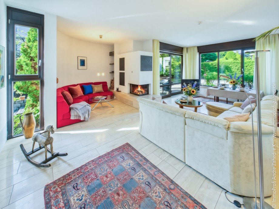 Wohnzimmer mit Kamin Einfamilienhaus M�hltal