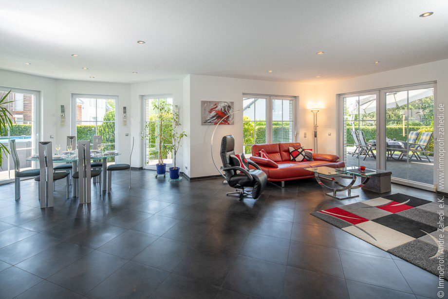 Wohn- und Esszimmer Einfamilienhaus Gernsheim