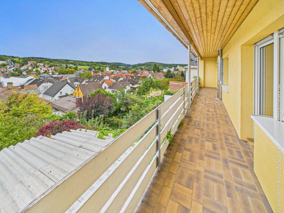 Balkon im OG Einfamilienhaus M�hltal / Nieder-Ramstadt