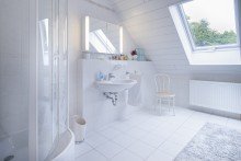 Badezimmer Haupthaus Hofreite Forsthaus-Ensemble im Odenwald +VERKAUFT+