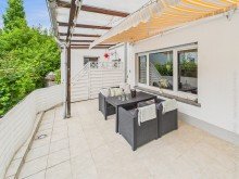 Terrasse mit Sonnenmarkise Doppelhaush�lfte in Darmstadt-Arheilgen +RESERVIERT+