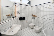 Tageslichtbad im EG 3 1/2 Zimmer-Galerie-Atelierwohnung in Darmstadt +VERKAUFT+