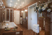 Badezimmer Exklsuives Einfamilienhaus in Neu-Isenburg +VERKAUFT+