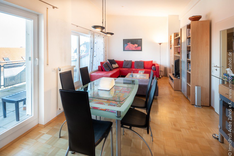 Wohn- und Esszimmer Dachgeschosswohnung Griesheim