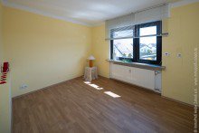 Zimmer Freistehendes 2-Familienhaus mit Anbau in Gross-Zimmern