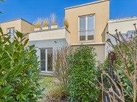 Bild (f2435a91206a30177e2f79e07ef42f39): Familiengl�ck in Darmstadt-Edelsteinviertel