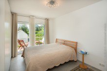 Zimmer mit Balkon im 1. OG Exklusive Doppelhaush�lfte mit Garage in M�hltal +VERKAUFT+