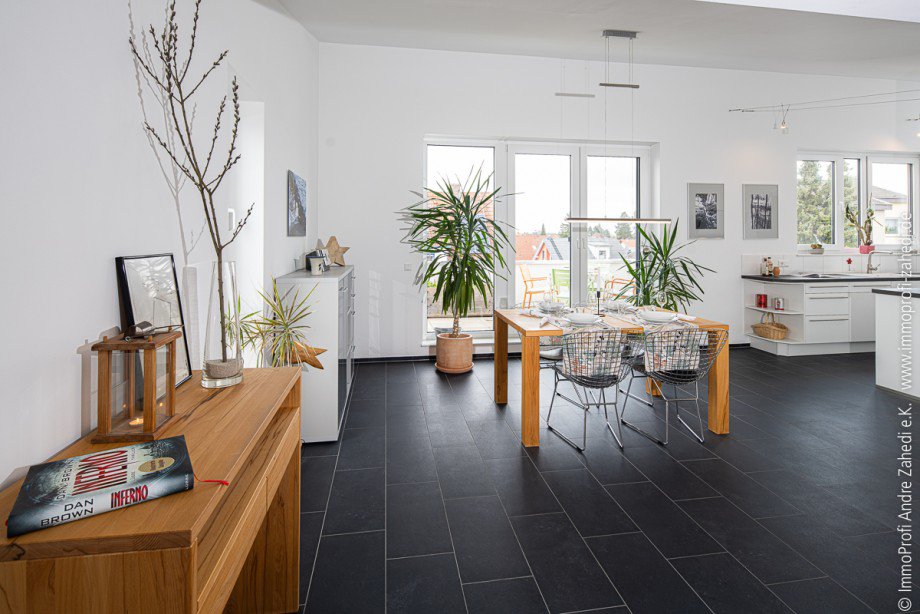 Wohn- und Esszimmer Penthousewohnung Griesheim