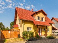 Bild (fd860607299153045ed4c23c1c5fcf3b): Freistehendes Einfamilienhaus mit Sauna, Pool & Garten in Dieburg